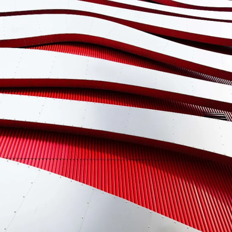 Créer des œuvres uniques avec la mosaique en kit : une solution pratique pour les passionnés d’architecture